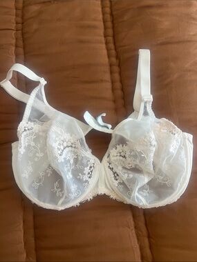 Simone Perele Sheer plunge White Lace Underwire Bra - Women Intimates light pink